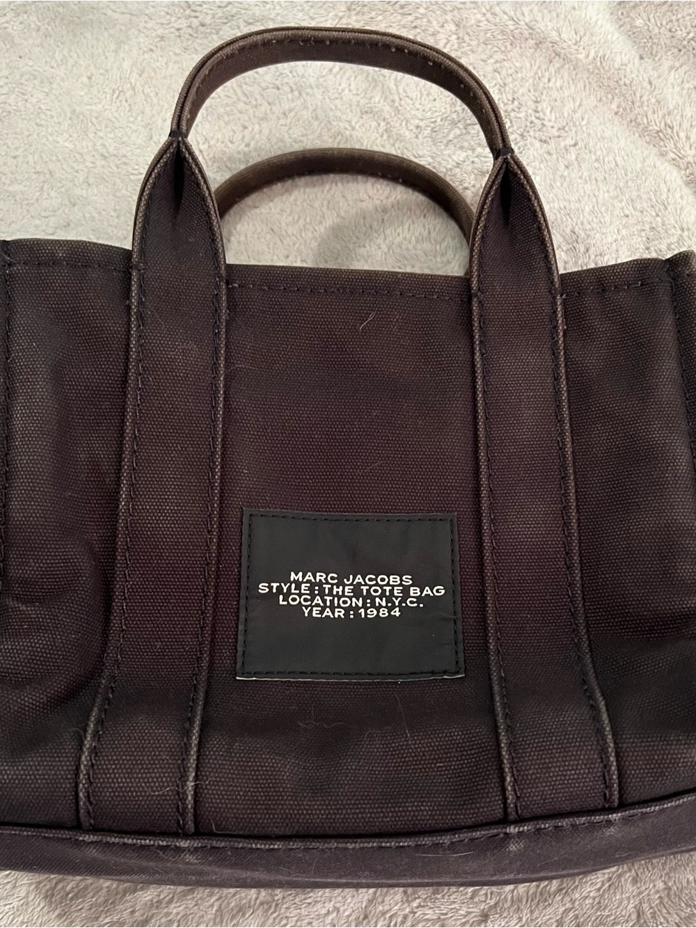 Marc Jacobs The Tote Bag - Distressed Black - Picture 2 of 10